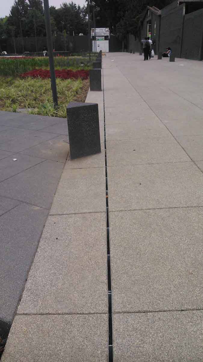 Canaletas de hormigón de ULMA para desagües en el Parque Tizapa Chalco, Estado de México