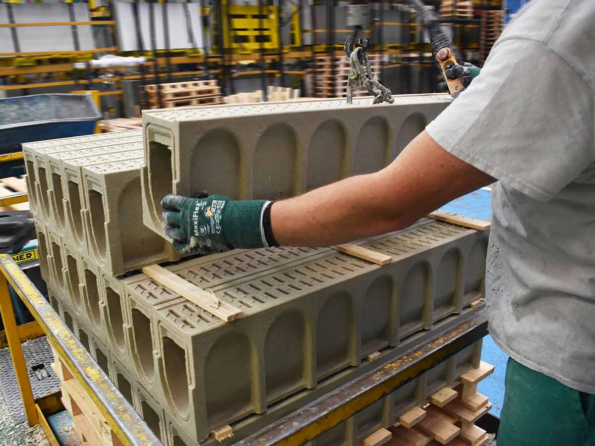 2-Manufacturing4.jpg