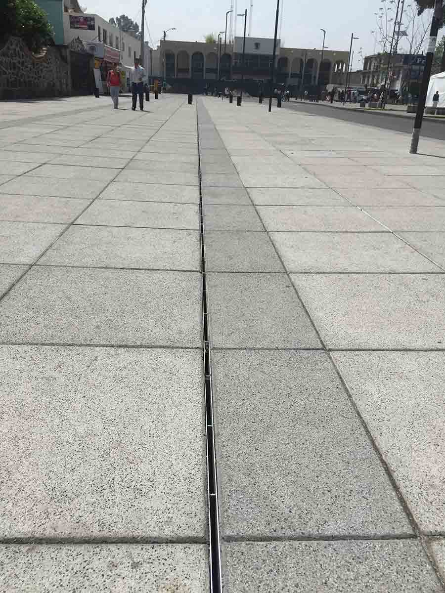 Canaleta prefabricada ULMA en Parque central Chalco, Estado de México
