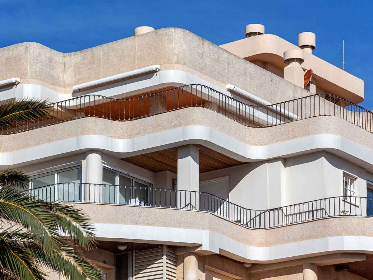 4 ventajas de rehabilitar tu edificio con piezas prefabricadas de ULMA 4 ventajas de rehabilitar tu edificio con piezas prefabricadas de ULMA