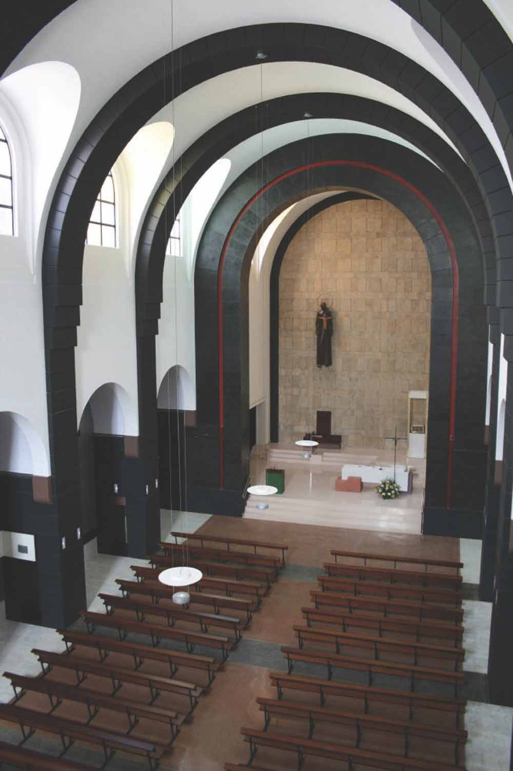 Foto 2 del proyecto Solución arquitectónica e industrial en Iglesia de Gijón