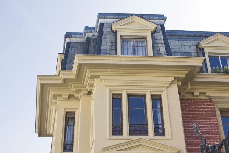 Cornisa a medida para Villa palaciega rehabilitada