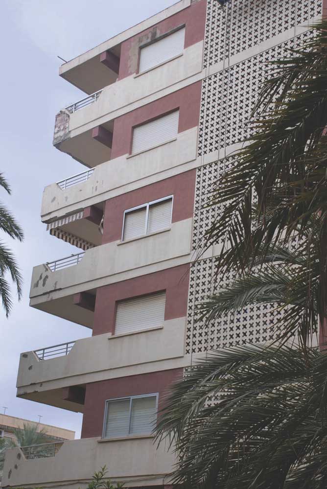 Foto 1 del proyecto Restauración de frente de terraza - Valencia