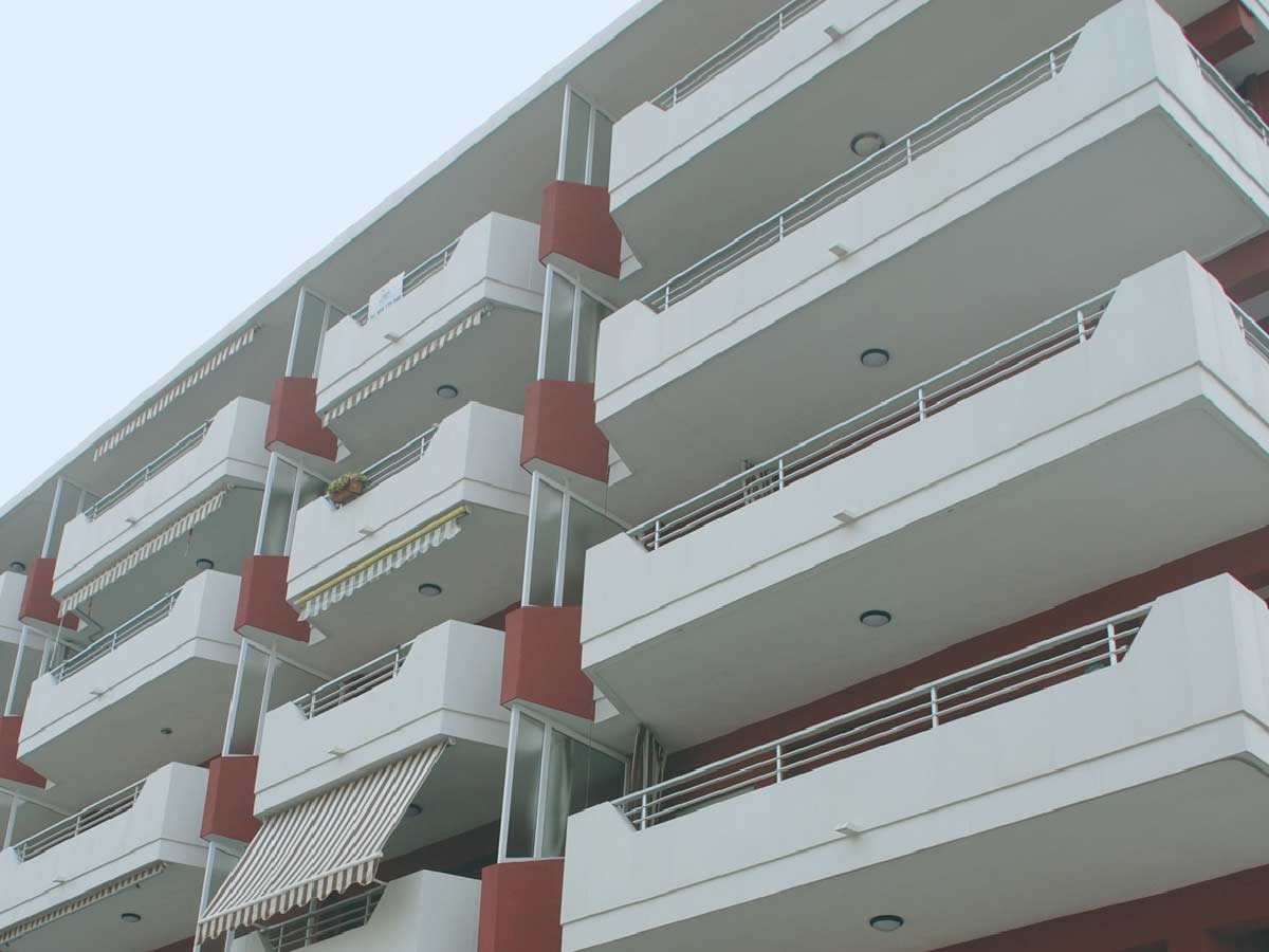 Restauración de frente de terraza - Valencia