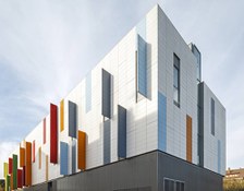 Komisaria koloretsua eta energetikoki efizientea ULMA Fatxadarekin proiektuko 3. argazkia