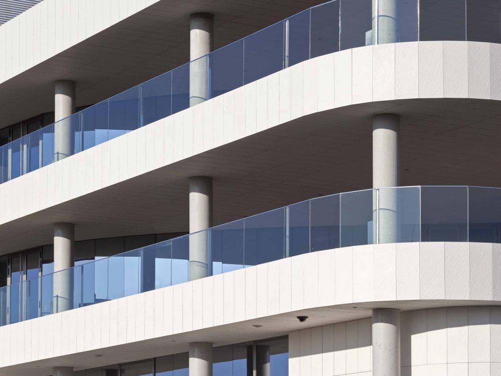 ULMA Fatxada Aireztatua L´Hospitalet de Llobregateko belatoki berrian proiektuko 4. argazkia