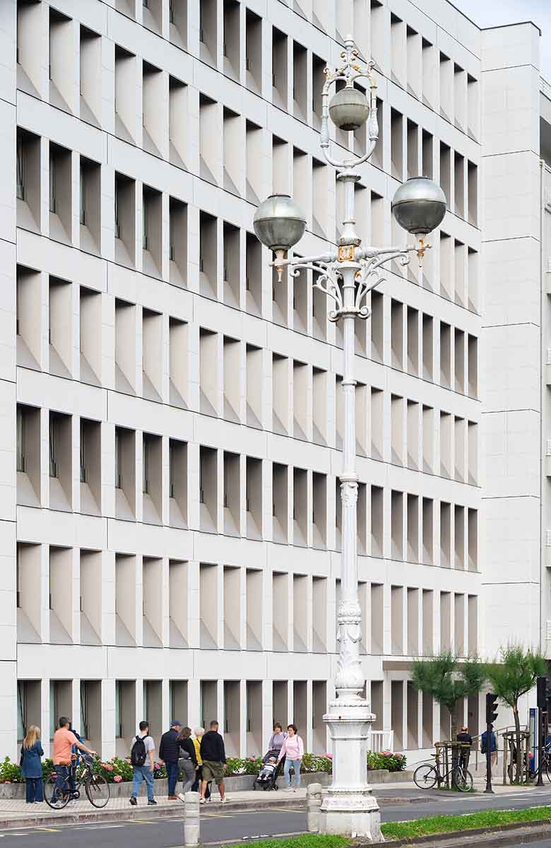 Mugimendua eta erritmoa fatxadan: Groseko anbulatorioa proiektuko 5. argazkia
