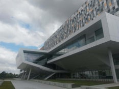 Sareta artekatua Kedge Business Schoolen campusean, Bordelen proiektuko 3. argazkia