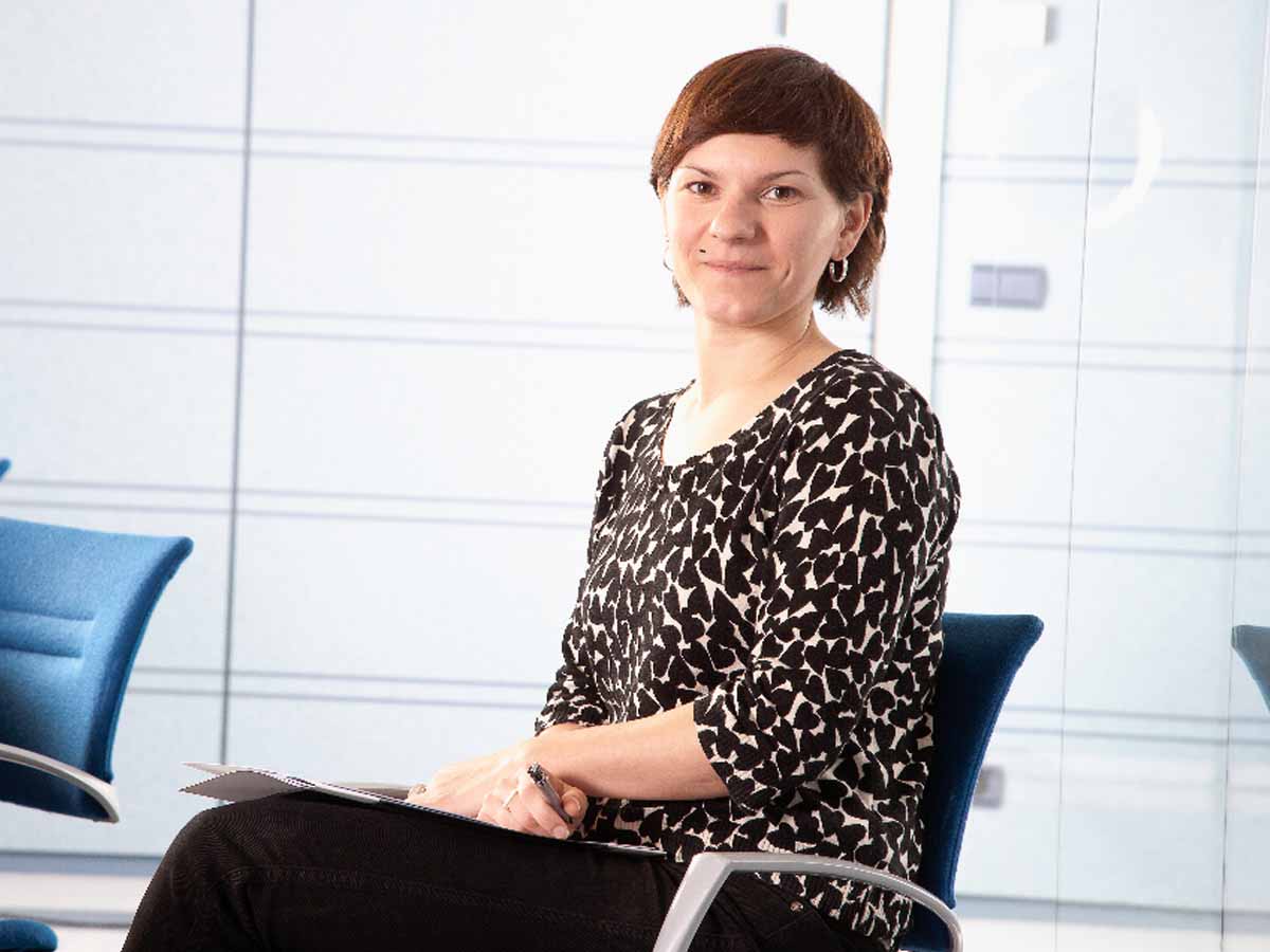 Zer portaera dauka hormigoi polimeroak karbonatazioan? Zer portaera dauka hormigoi polimeroak karbonatazioan?