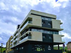 Aurrefabrikatutako piezak Gijongo Aire Eraikinean proiektuko 3. argazkia