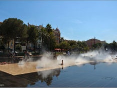 Photo 2 du projet Le Miroir d’eau à Nice est équipé de caniveaux ULMA