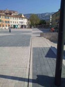 Photo 1 du projet Place Jean Jaures -La Valette du Var avec Grille à fente