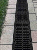 Photo 1 du projet ULMA optimise le drainage du FC Viktoria Köln avec des caniveaux MultiV+ 150