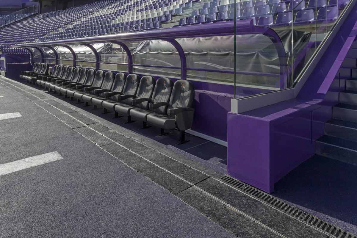 Photo 3 du projet Valladolid Stadium: caniveaux pour installer le câblage de la TV