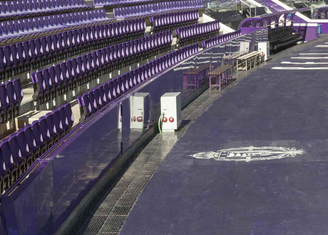 Photo 4 du projet Valladolid Stadium: caniveaux pour installer le câblage de la TV