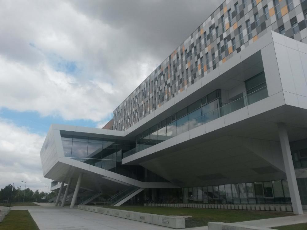 Foto n. 3 del progetto Caditoia a fessura ULMA alla Kedge Business School di Bordeaux