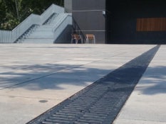 Foto n. 6 del progetto Canali ULMA nella entrata del FC Barcelona nel Camp Nou