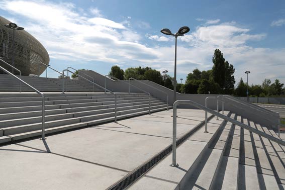 Foto n. 6 del progetto Canali di drenaggio  ULMA nella Krakow Arena - POLONIA