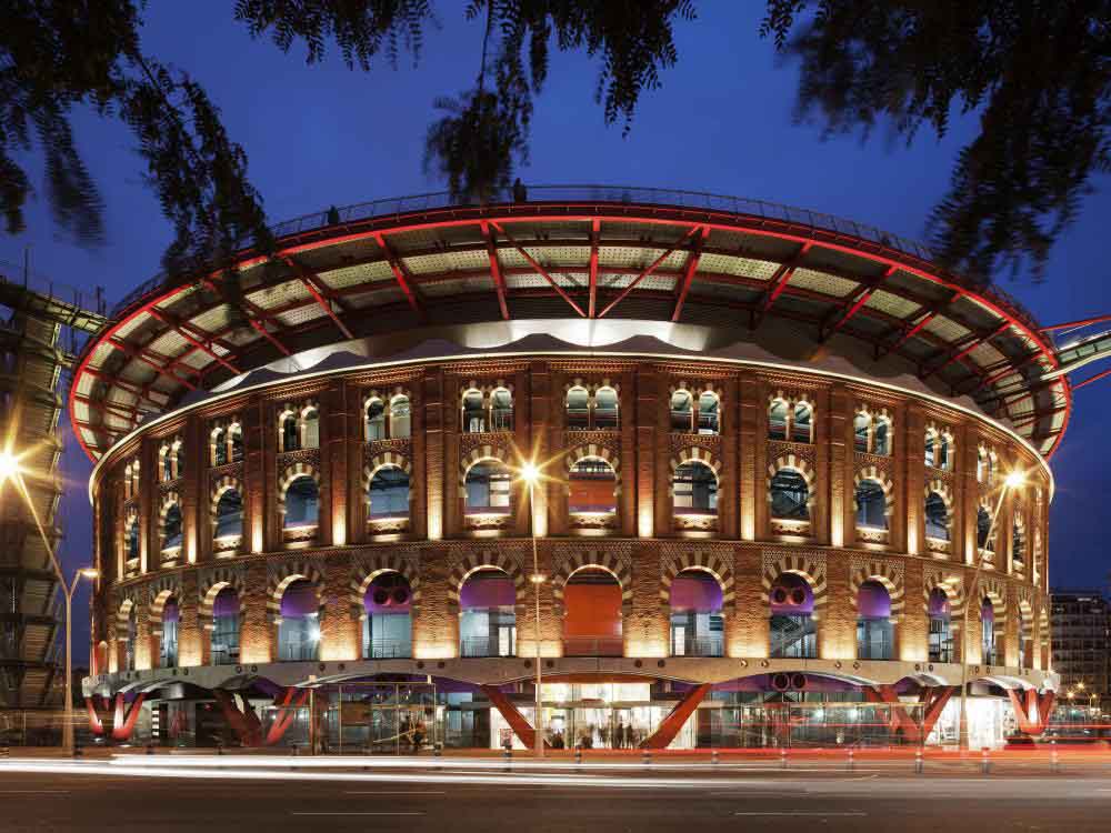 Canali ULMA presso il centro commerciale Las Arenas di Barcellona