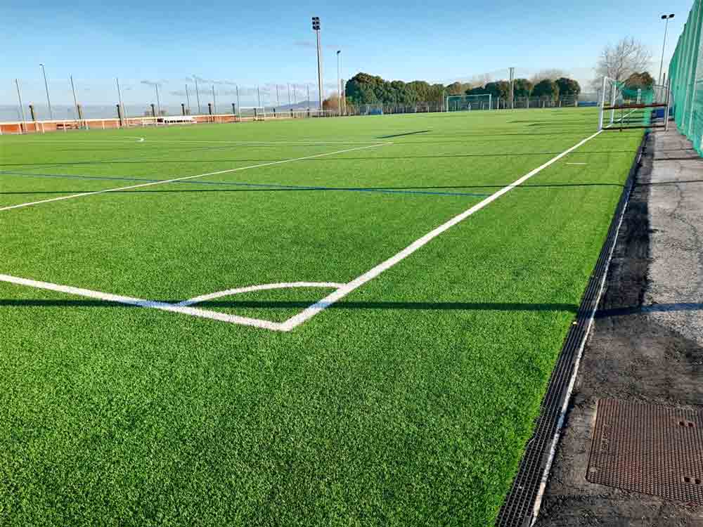 Foto n. 2 del progetto La soluzione per impianti sportivi in ambienti marini