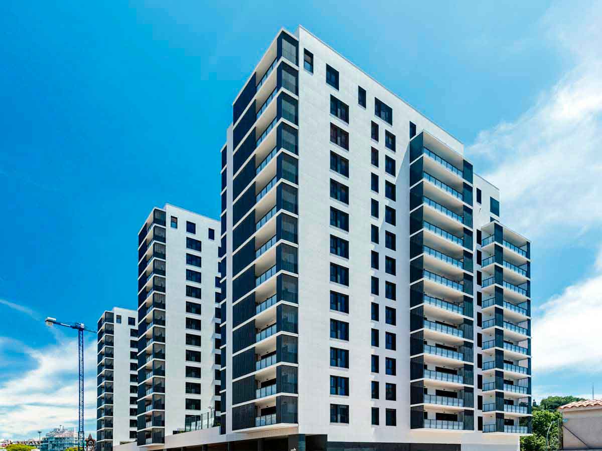Edificio residenziale con facciata ventilata ULMA