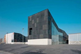 Foto n. 8 del progetto Effetto ottico con la textura Acqua nel Centro Civico Ibaiondo