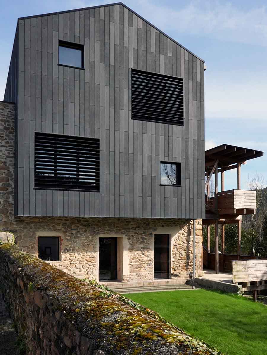 Foto n. 6 del progetto Facciata ventilata K-SLAT di ULMA nel centro culturale Oxinburu