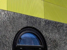 Foto n. 2 del progetto Un edificio altamente efficiente e costruito a tempo di  record