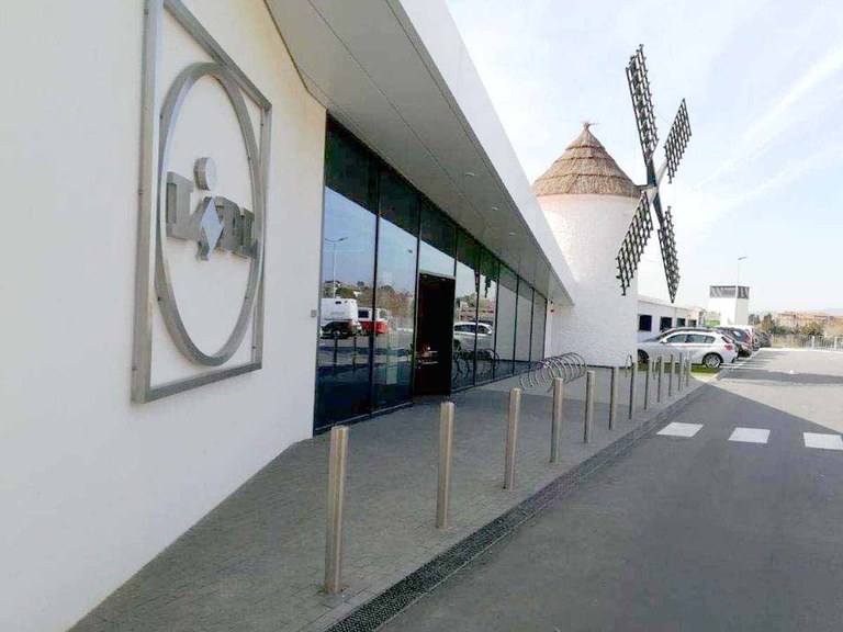 Canais de drenagem ULMA na recém-inaugurada loja do Lidl em Tres Molinos, Barcelona