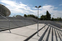 Foto 6 do projeto Canais  de drenagem ULMA no Krakow Arena - Polônia