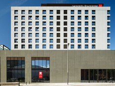 Foto 1 do projeto Llinguagem comum e coerente em um mesmo conjunto de edifícios