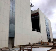 Foto 1 do projeto Fachada ventilada da ULMA na ampliação do hospital São Domingos