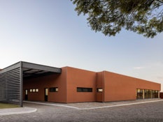 Foto 1 do projeto Quando a fachada conecta o novo e o existente