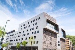 Foto 2 do projeto Residência BBK em Bilbao, com 6.000 m2 de fachada ventilada ULMA