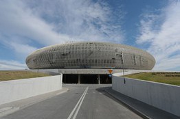 Foto 2 do projeto Canais  de drenagem ULMA no Krakow Arena - Polônia