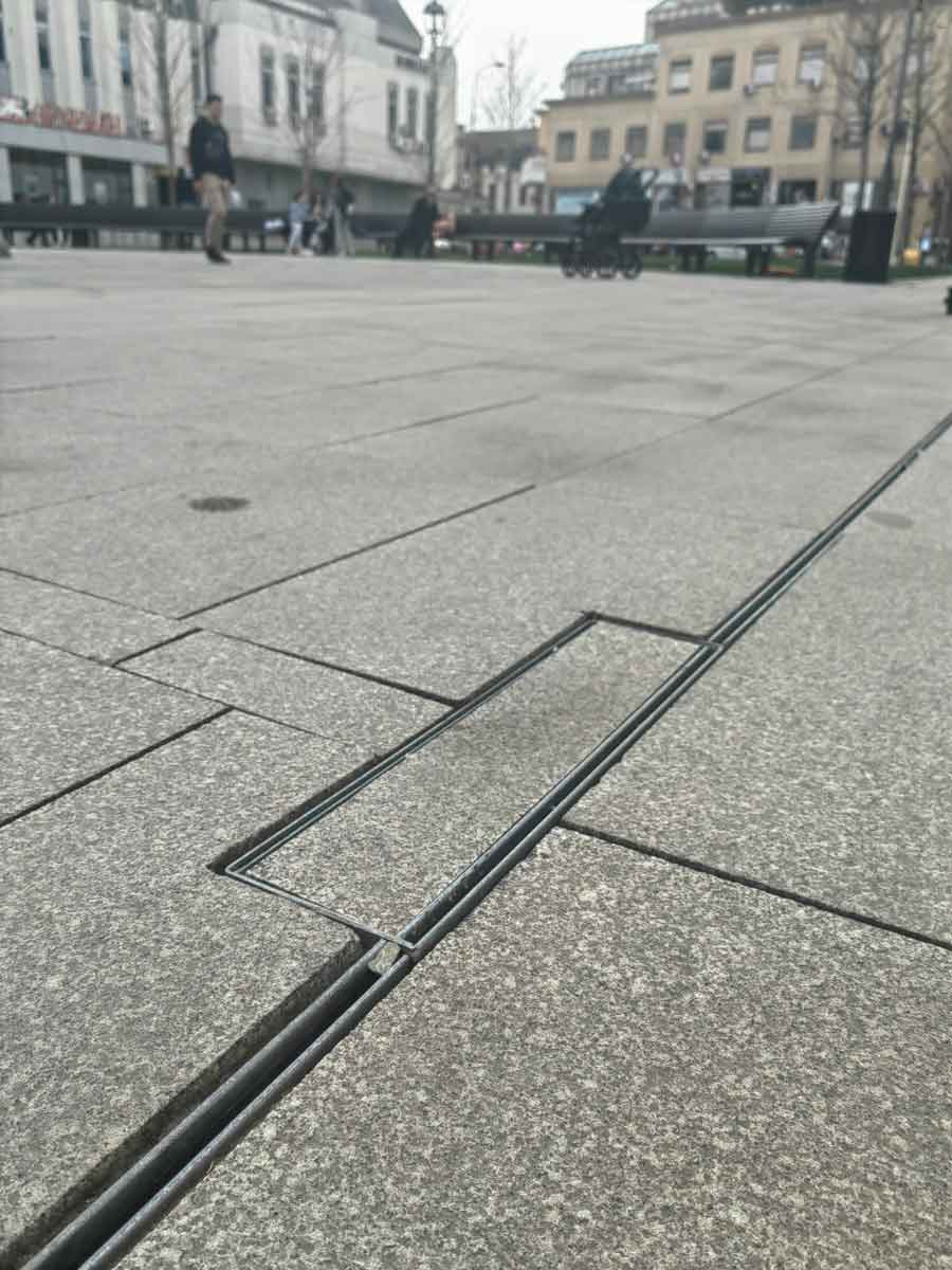 Foto 4 do projeto Labirintos subterrâneos e drenagem eficiente para praças