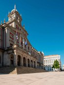 Foto 2 do projeto Praça das Armas de Ferrol: a discrição como marca de identidade