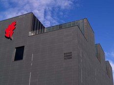 Foto 2 do projeto Fachada Ventilada  ULMA na rehabilitação do "Frontón de  Miribilla"