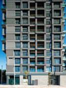 Foto 4 do projeto Jogo de volumes em um edifício com vida própria