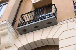 Foto 1 do projeto Peça especial para varanda numa fachada emblemática de Valhadolid